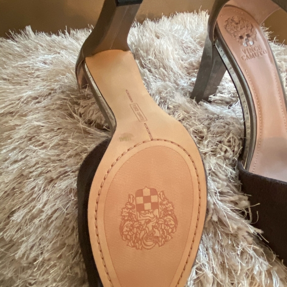 Sexy Sleek High Heel Shoe - Picture 2 of 4